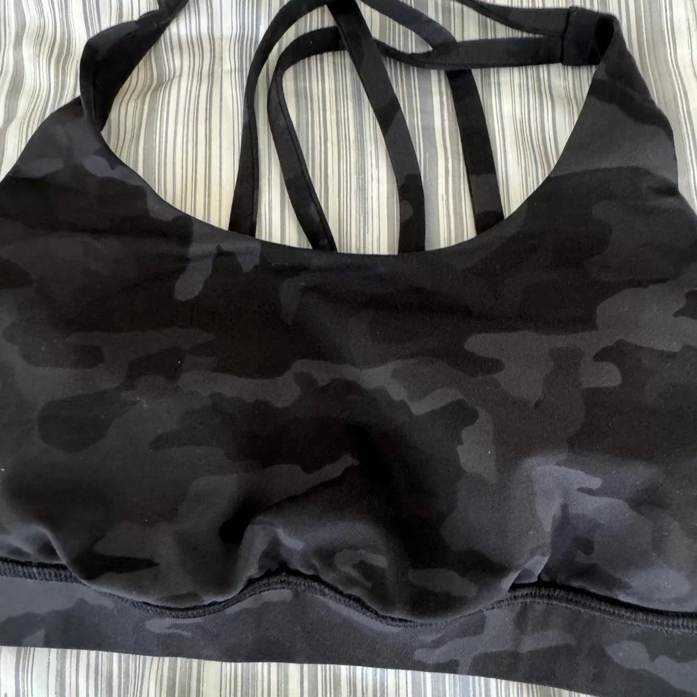 Lululemon Energy Bra - Picture 2 of 4